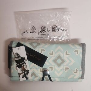 Petunia Pickle Bottom Sleepy San Sebastian mint and gray geometric shopper tote